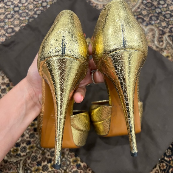 Gucci Gold Lamé platform sandals - Picture 2 of 8